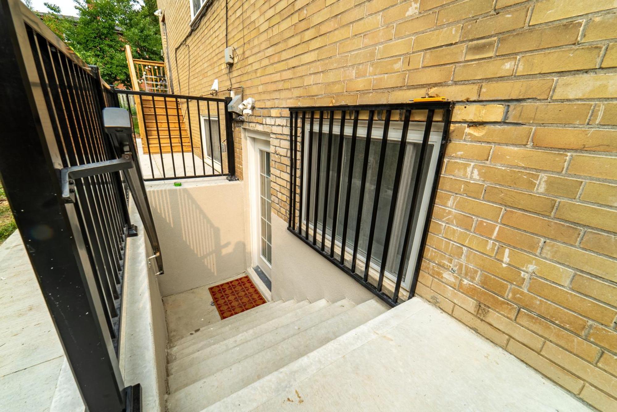 Quiet & Comfortable Double Private Room, Free Parking Toronto Buitenkant foto